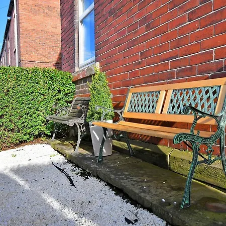 Spacious 4Br, Parking, Near Centre, Accommodates 8 Sheffield Exterior photo